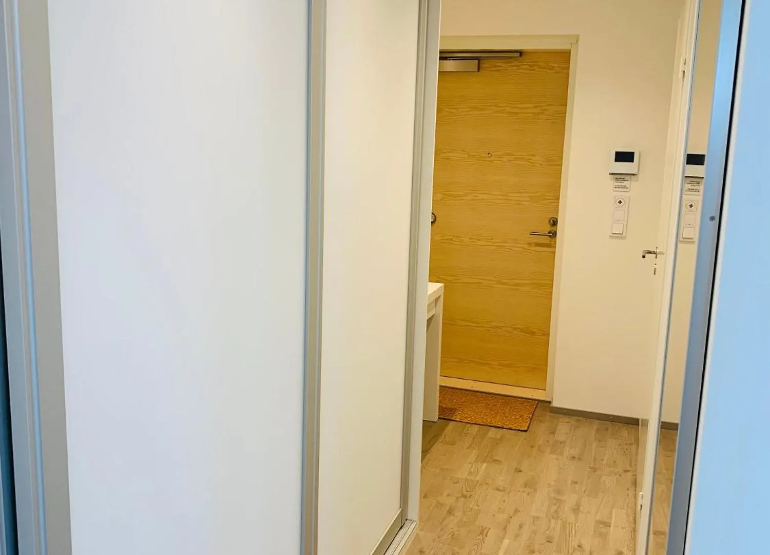 Sunny Brand New Sea View Luxury Skyscraper Apartment In 헬싱키 0*,  핀란드