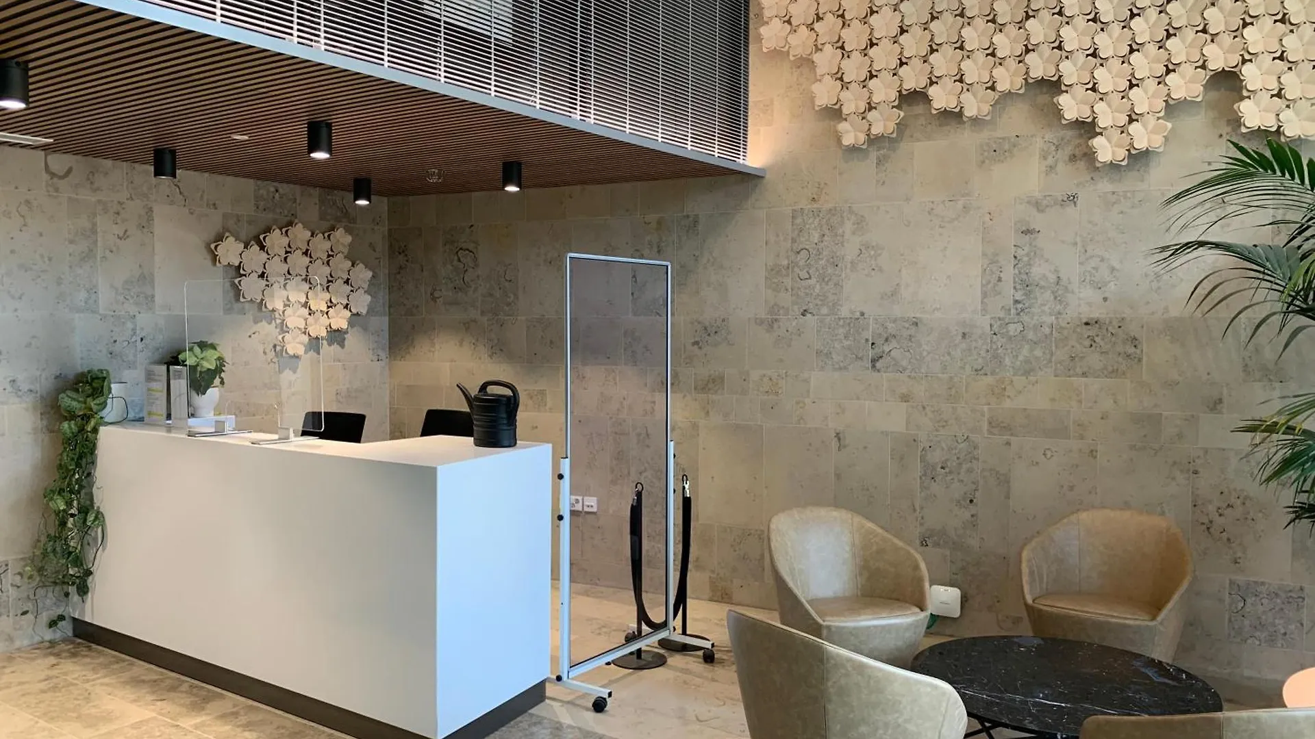 Sunny Brand New Sea View Luxury Skyscraper Apartment In 헬싱키
