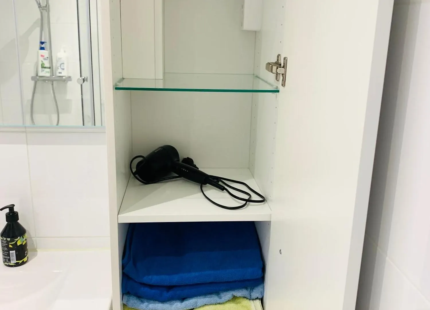 Sunny Brand New Sea View Luxury Skyscraper Apartment In 헬싱키 핀란드