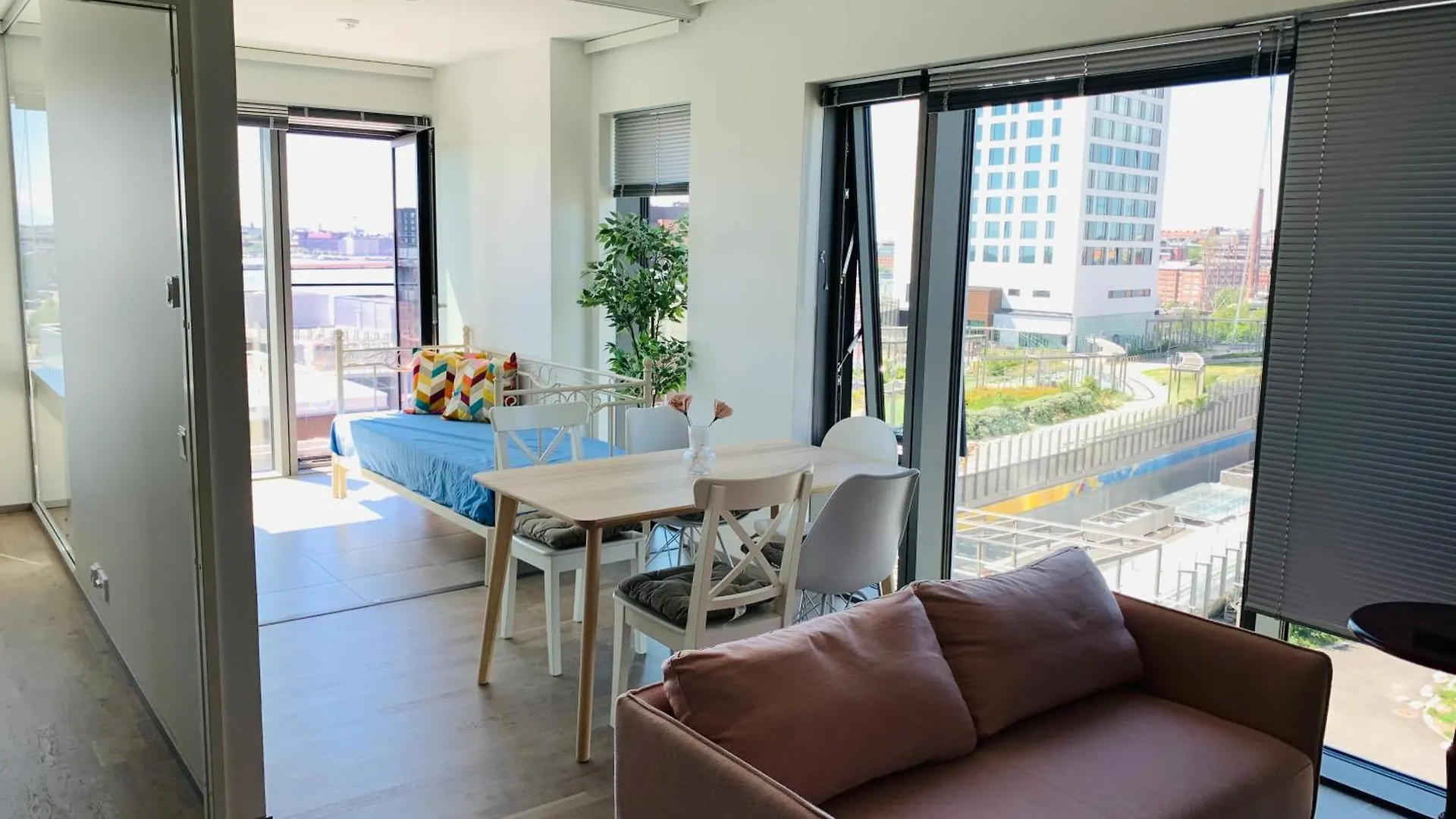 Sunny Brand New Sea View Luxury Skyscraper Apartment In Helsinki