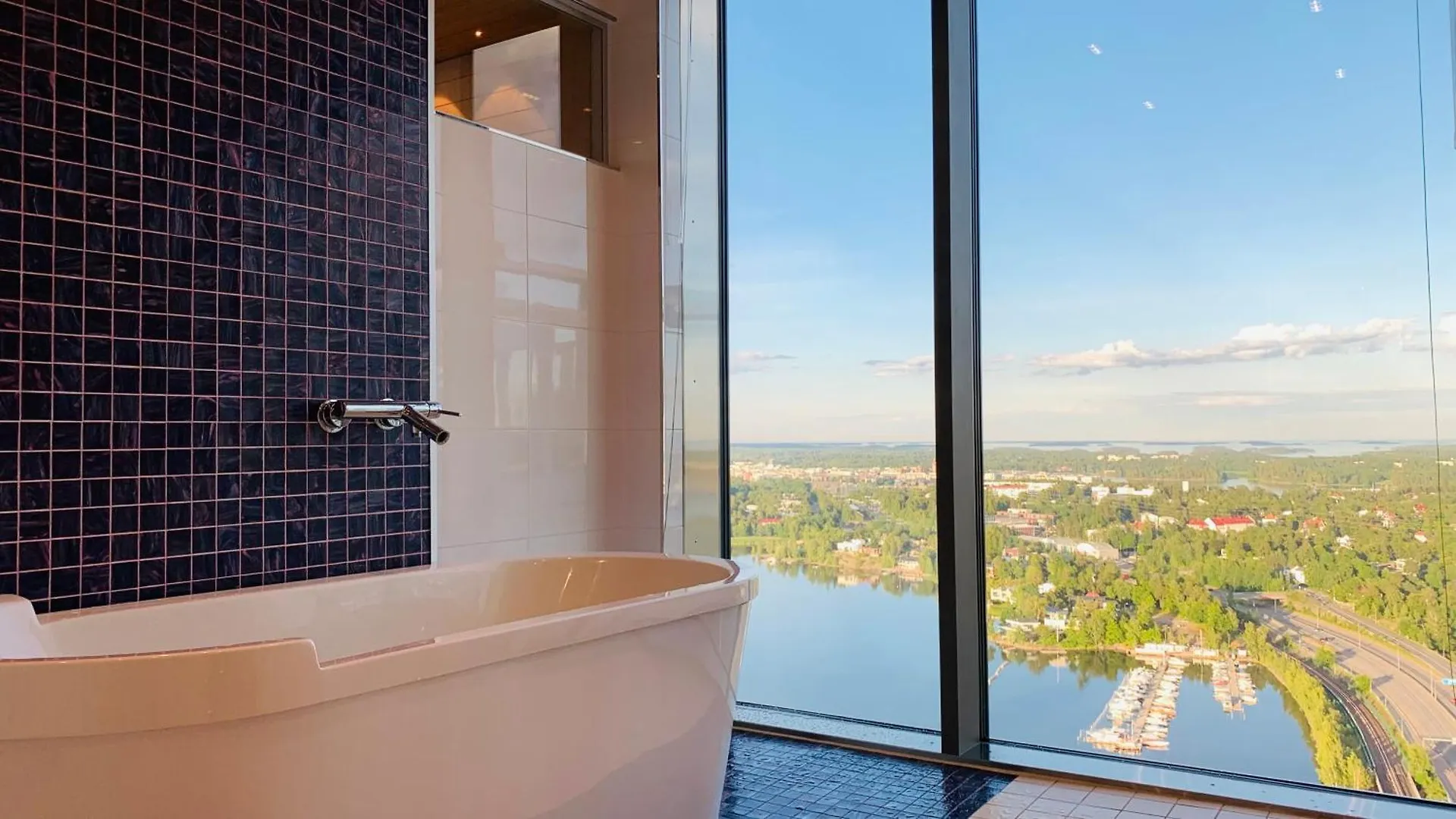 Sunny Brand New Sea View Luxury Skyscraper Apartment In Helsinki